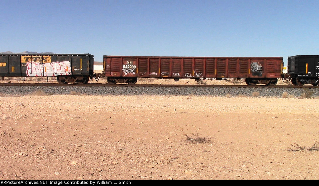 WB Manifest Frt at Erie NV W-Mid Trn Slv -55